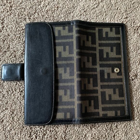 F1057 Fendi women's zucca monogram and black leather long wallet - Picture 3 of 7